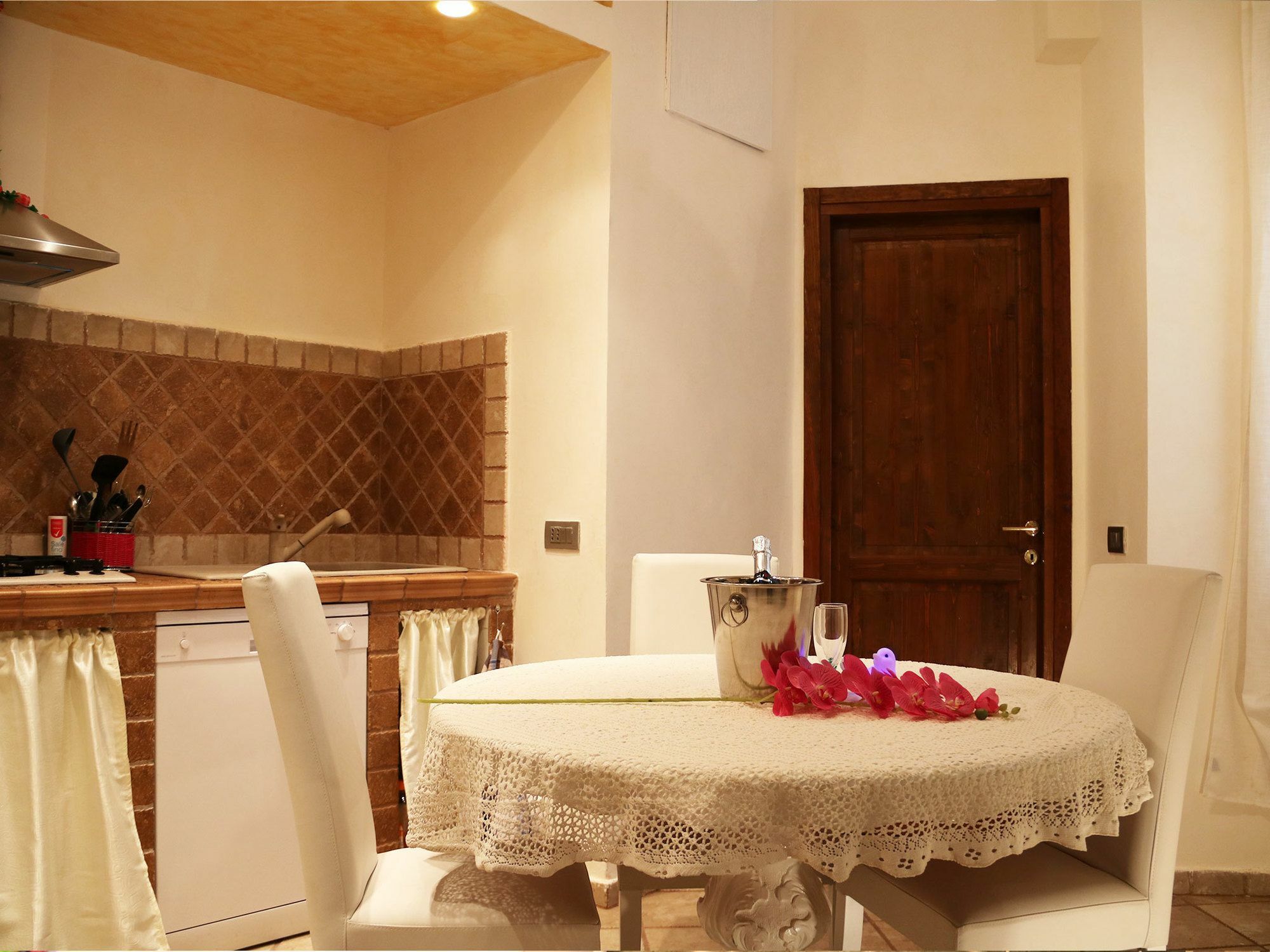 Apartment Old House Rome